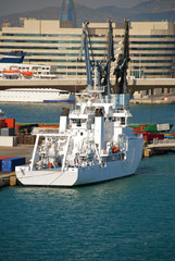 Obraz premium Trawler in the port of Barcelona