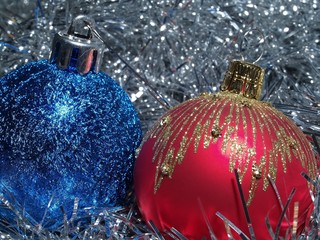 red and blue christmas bulb