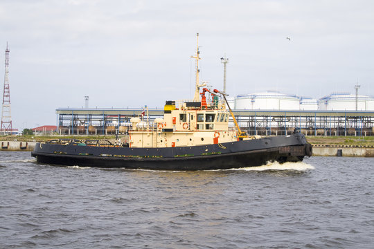 Tugboat 04