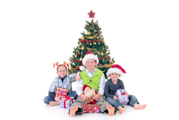 Children around Xmas three