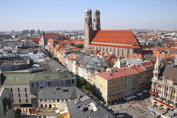 Fototapeta premium panorama of Munich with Cathedral of Our Lady