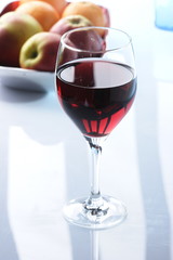 Glas Rotwein