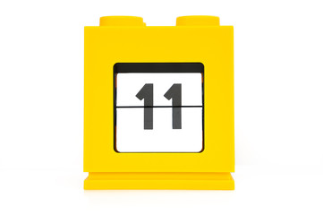 date calendar with yellow