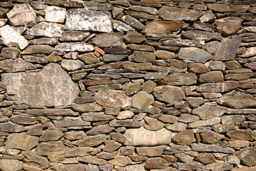 Muro de piedra en pueblo