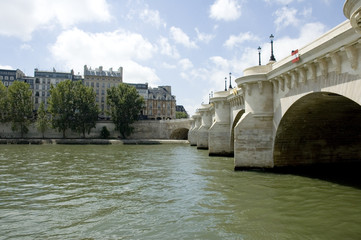 Fototapeta na wymiar Paris Pont Neuf