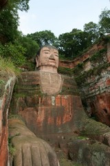 Fototapeta na wymiar Wielki posąg Buddy w Leshan, Chiny