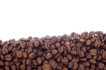 Kaffeebohnen auf weiss