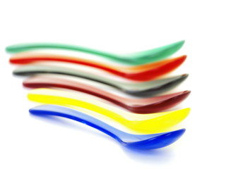 farbige plastik löffel