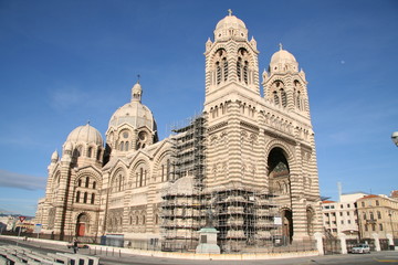 Fototapeta na wymiar La cathédrale Sainte-Marie Majeure de Marseille
