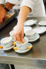 la main du cuisinier