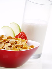 cornflakes frühstück mit milch