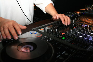 DJ am Arbeiten