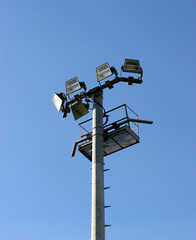 Pylone &eacute;l&egrave;ctrique