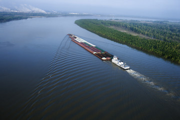 Barge on Mississippi. - 5434598