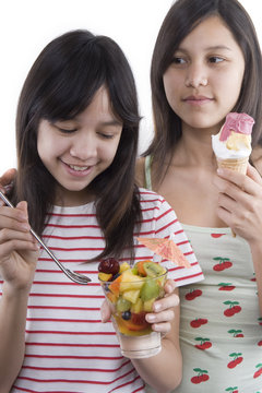 Eis und Fr&uuml;chte