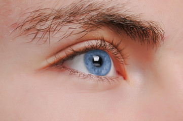 Oeil bleu