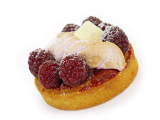 himbeer mousse tarteletts mit baiser