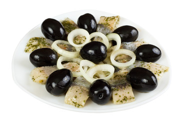 Fillet of herring with onion and olives