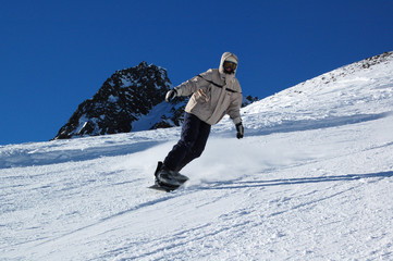 Fototapeta na wymiar Snowboarding Kobieta