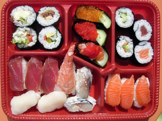 plateau de sushis