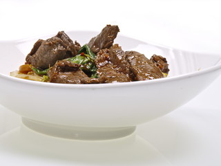 cinesisches chili rindfleisch mit reisnudeln