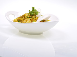 indonesisches curry nasi goreng mit shrimps