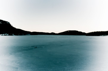 Fototapeta na wymiar frozen river