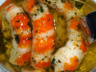 crevettes  ,huile et herbes aromatiques