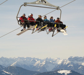 6er Sessellift mit Panorama