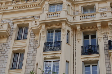 façade  prestige