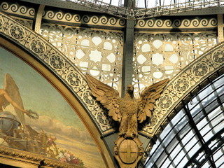 Aigle sculpt&eacute;, Galerie Vittorio Emanuele, Milan, Italie