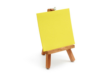 Yellow notepaper with mini easel
