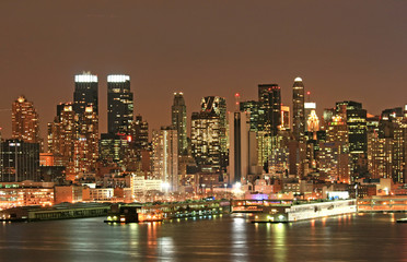 Fototapeta na wymiar Manhattan Skyline w Wigilię