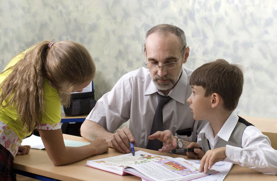 Teacher with  pupils