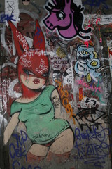 Obraz na płótnie Canvas Graffiti: mur