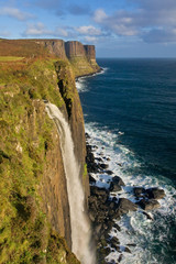 Fototapeta na wymiar Mealt Falls, Kilt Rock, Isle of Skye, Szkocja