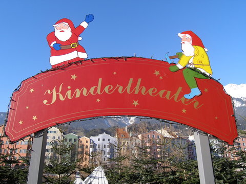 schild kinder theater mit zwergen 