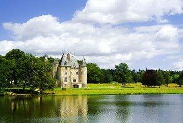 Fototapeta na wymiar Zamek w dolinie Loary, Francja, Europa.