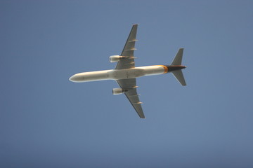 descending flying airplane