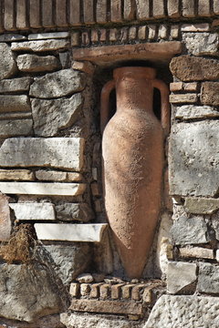 Amphore - Via Appia antica, Rome Italie