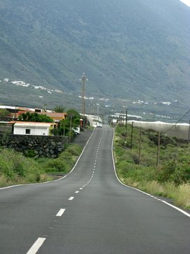 Lange Stra&szlig;e auf El Hierro