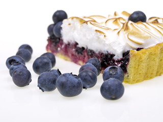 meringue kuchen mit blaubeeren
