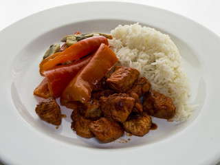 Tandoori mit Reis und Paprikagemüse