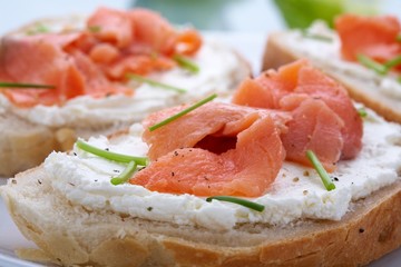 Smoked salmon with cream cheese
