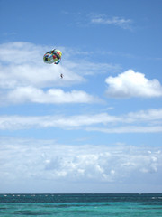 Parachuter