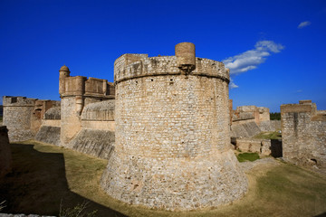 Fototapeta na wymiar roussillon : fort de salses