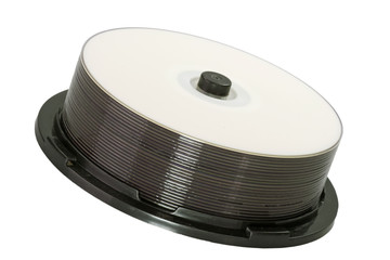 Rohlinge auf einer Spindel auf weissem Hintergrund