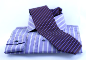 chemise cravate