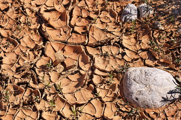 Bassin d'orage asséché – Alpes-de-Haute-Provence