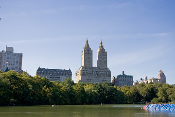 Fototapeta na wymiar Castle View from the Central Park